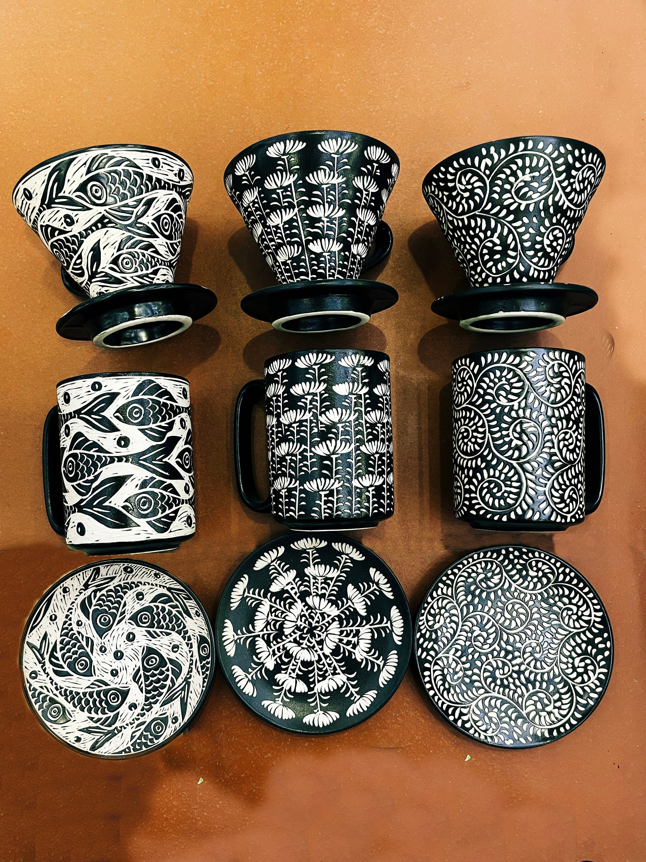 Keramik Kaffee Übergießer Kaffeefilter / Keramik Kaffeefilter Set / Hand schnitzendes Keramik Kaffeeset mit Becher / Wohnkultur.