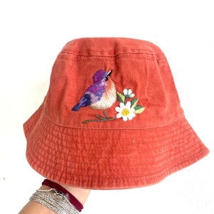 HUMMINGBIRD XL Bucket Hat Embroidered Women Men Wildlife Bird