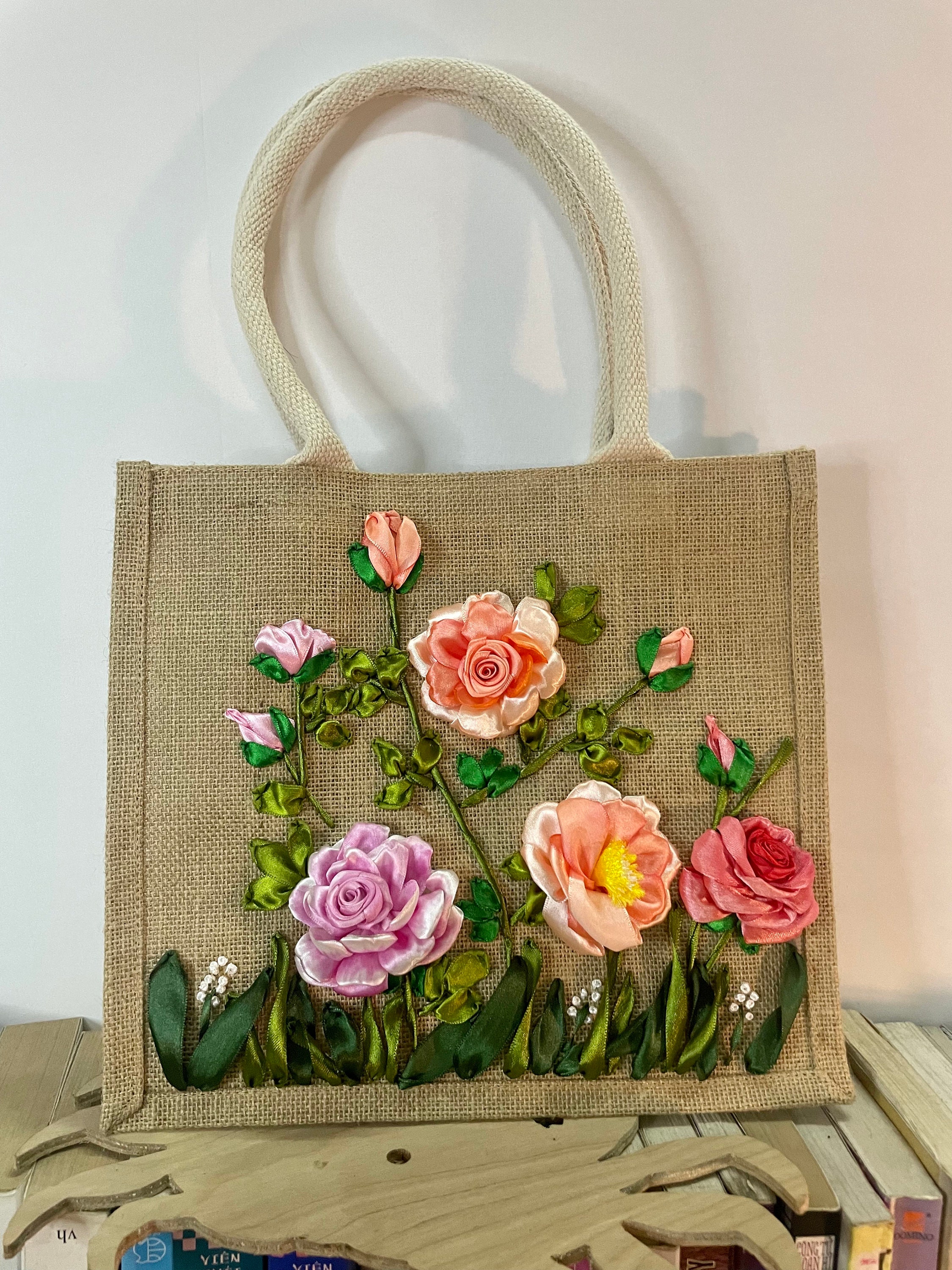 Tingn Initial Jute Tote Bag for Women Handmade Embroidery Personalized Monogrammed Tote Bag with Strap Gifts for Mothers Day Birthday Gifts for Mom