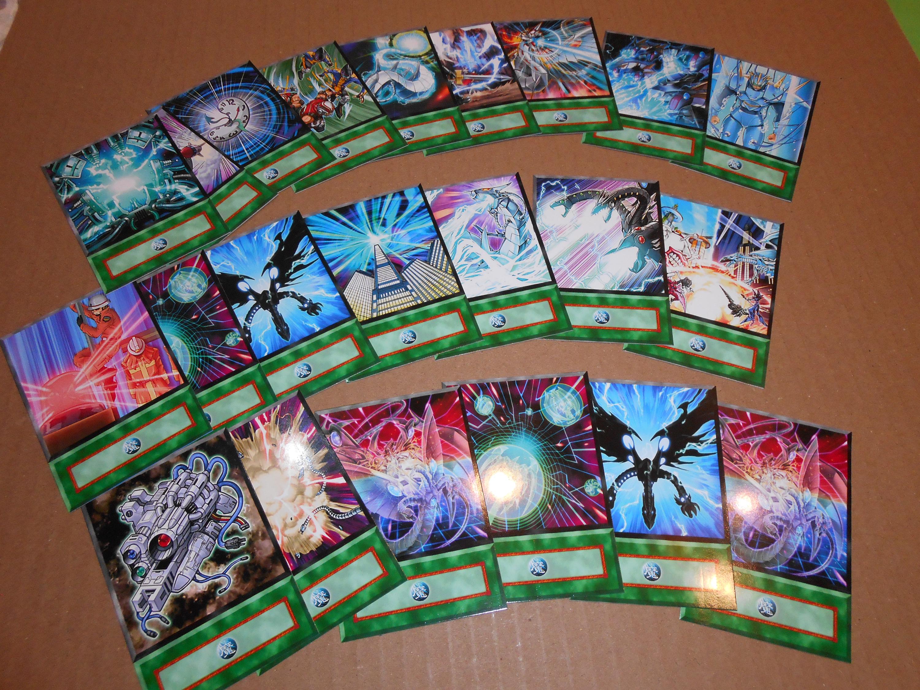Zane Truesdale Deck Anime (130 Cards +36 Rare) Playmat & Deckbox