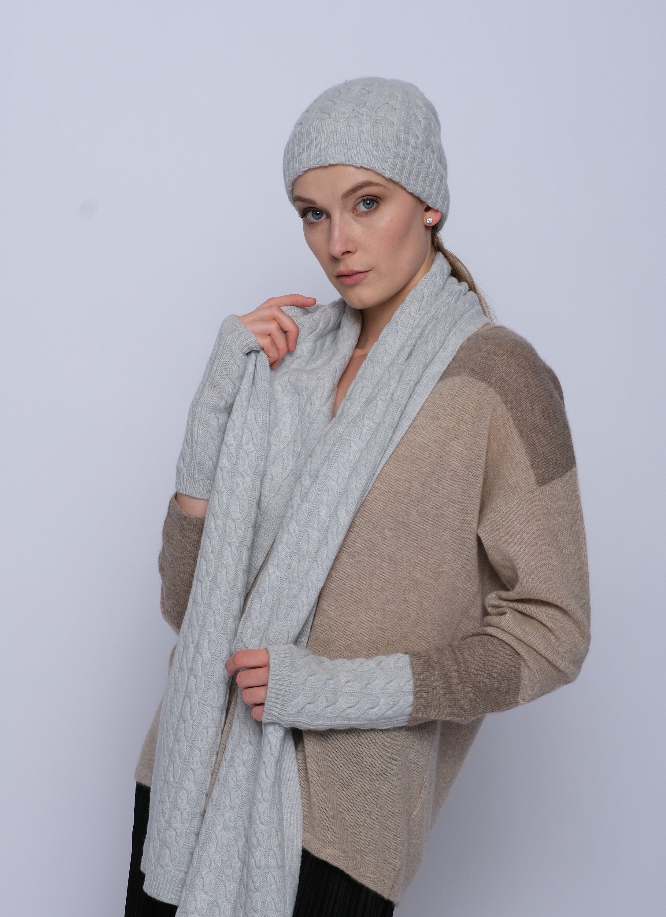 PURE 100% Cashmere Cable Knit Beanie Hat Gray Soft Luxury Winter Cable Knit Cashmere Hat for Men - Medium Grey | MaisonCashmere main image 3