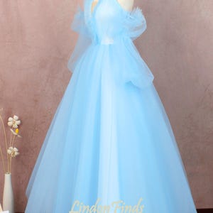 Blue long sleeve full ball gown tulle bridal wedding gown v neck prom dress evening party gown custom formal dress
