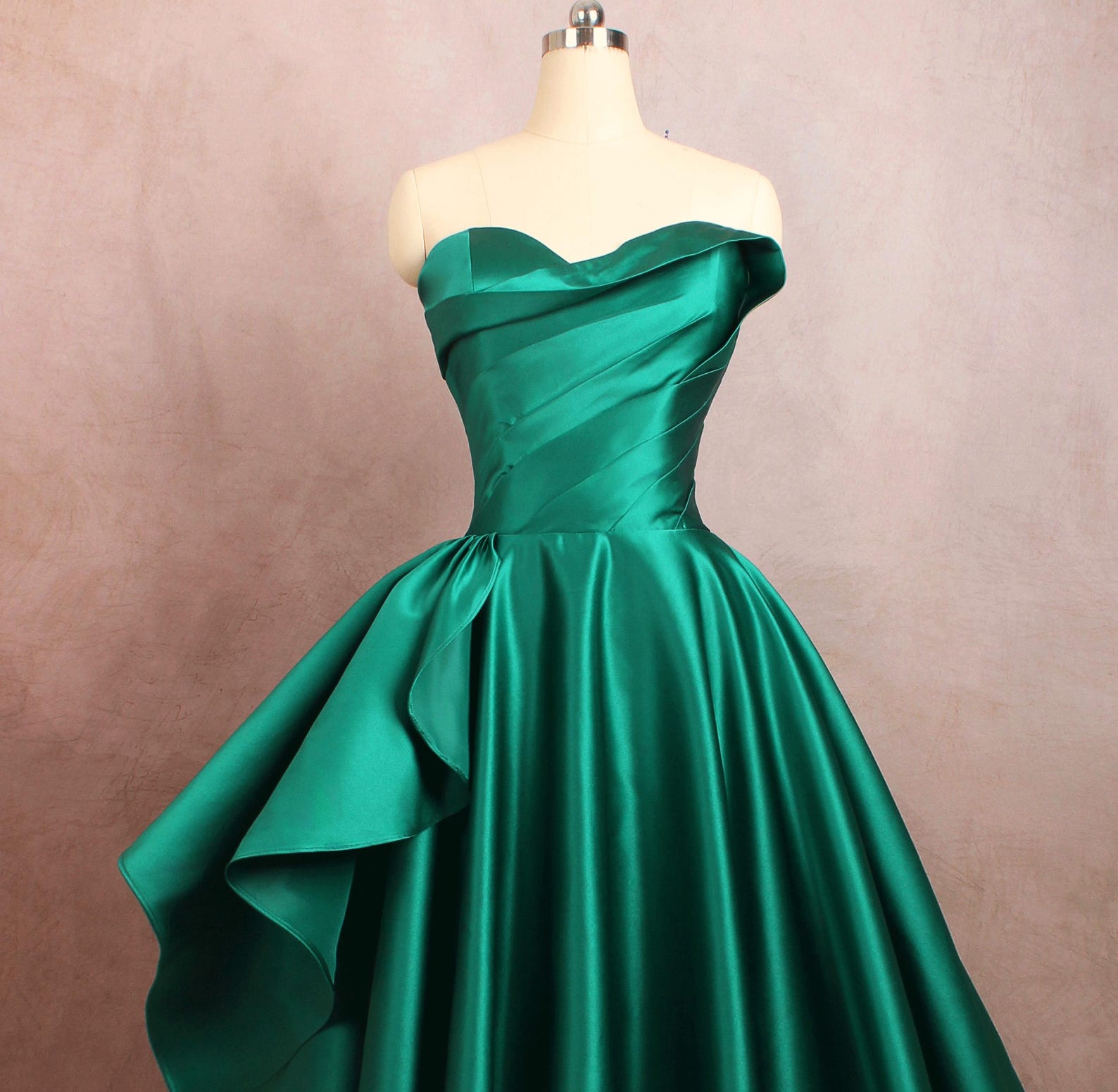 Sweetheart Appliqued Stretch Satin Floor Length Prom Dress Dark Green main image 1