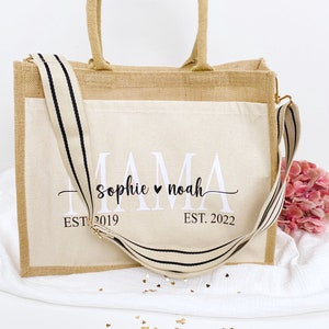 Geschenk Mama Tasche mit Tragegurt Mom Shopper Jutetasche Geburtstagsgeschenk Geburtstag, Weihnachten Oma personalisierte Geschenke Bild 1