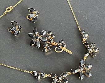 Vintage 'black diamond' rhinestone and gold tone delicate floral necklace, clip on earrings and brooch set, beautiful French jet black