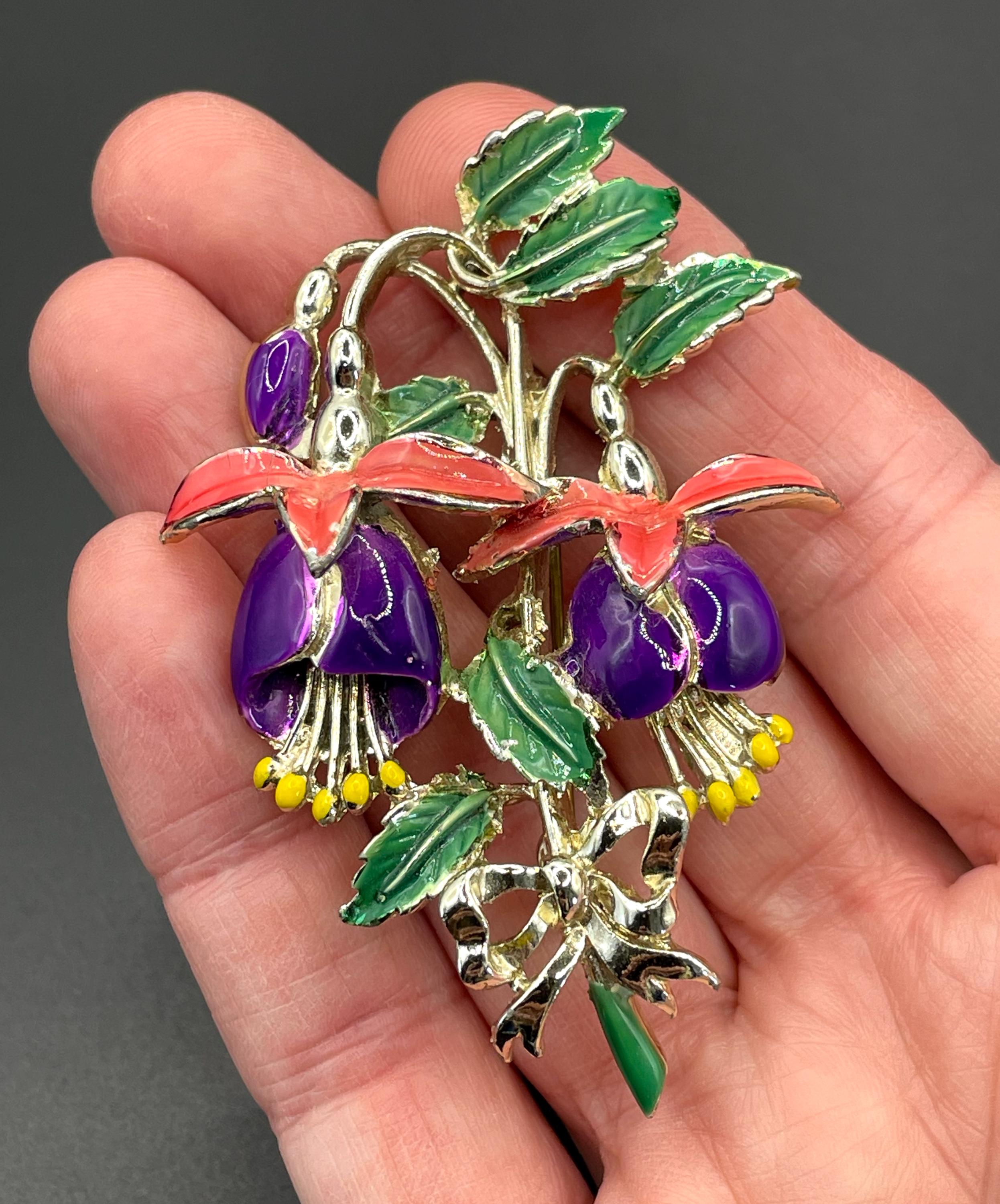ヴィンテージ ブローチ fuchsia ヴィンテージ ブローチ fuchsia アクセサリー