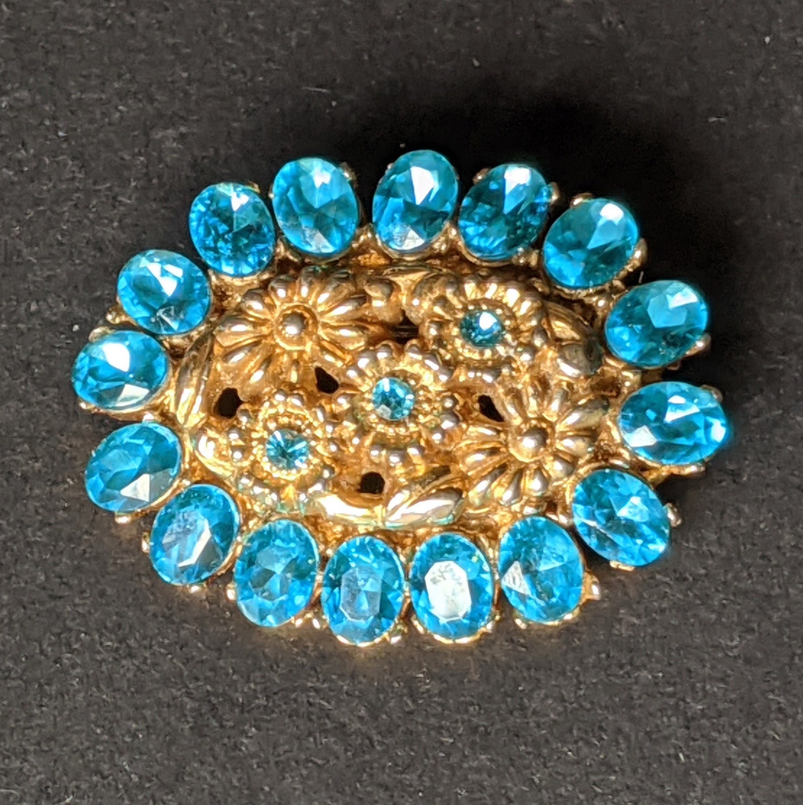 Large Vintage Paste Brooch Lovely Aqua Blue Large Oval Etsy