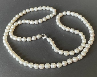 Vintage real pearl long flapper necklace, large ivory white baroque freshwater pearls, sterling silver clasp, 84 grams