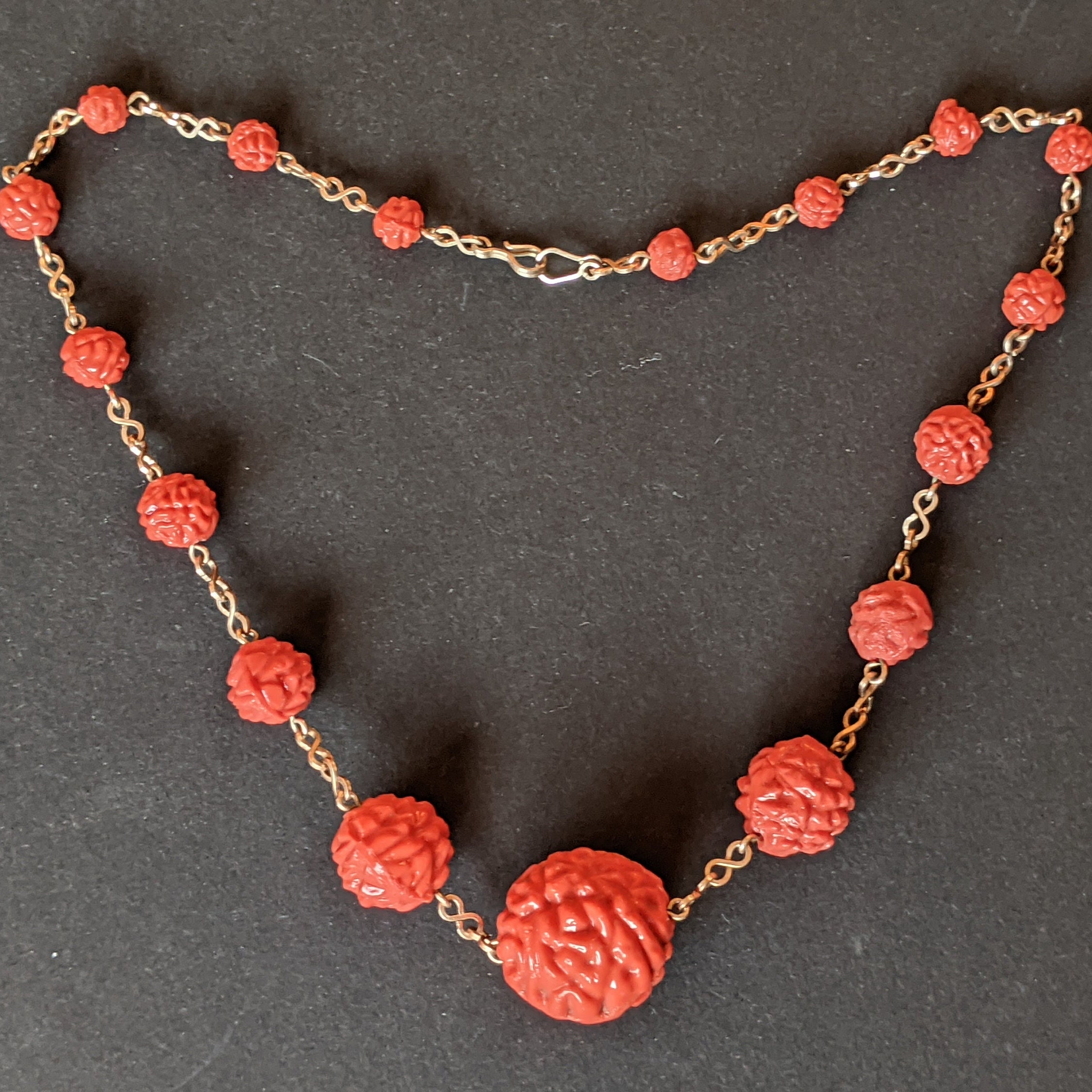 Collier Art Déco Ancien En Pâte De Verre Couleur Corail - Vintage Français