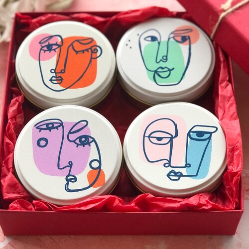 Saashi 6 Pack Scented Soy Candle Gift Set for Women and Christmas.
