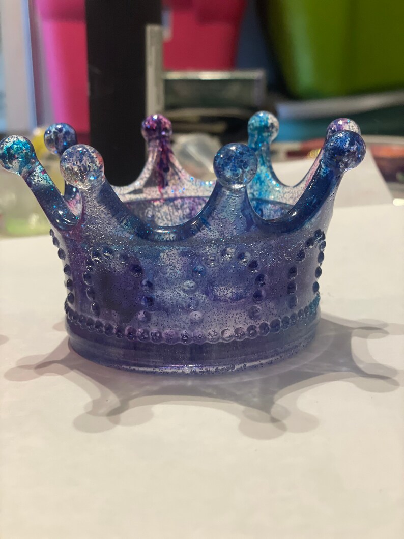Crown jewelry holderstorage