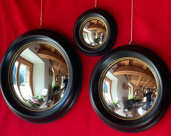 Made in Italy convex mirror with handcrafted frame