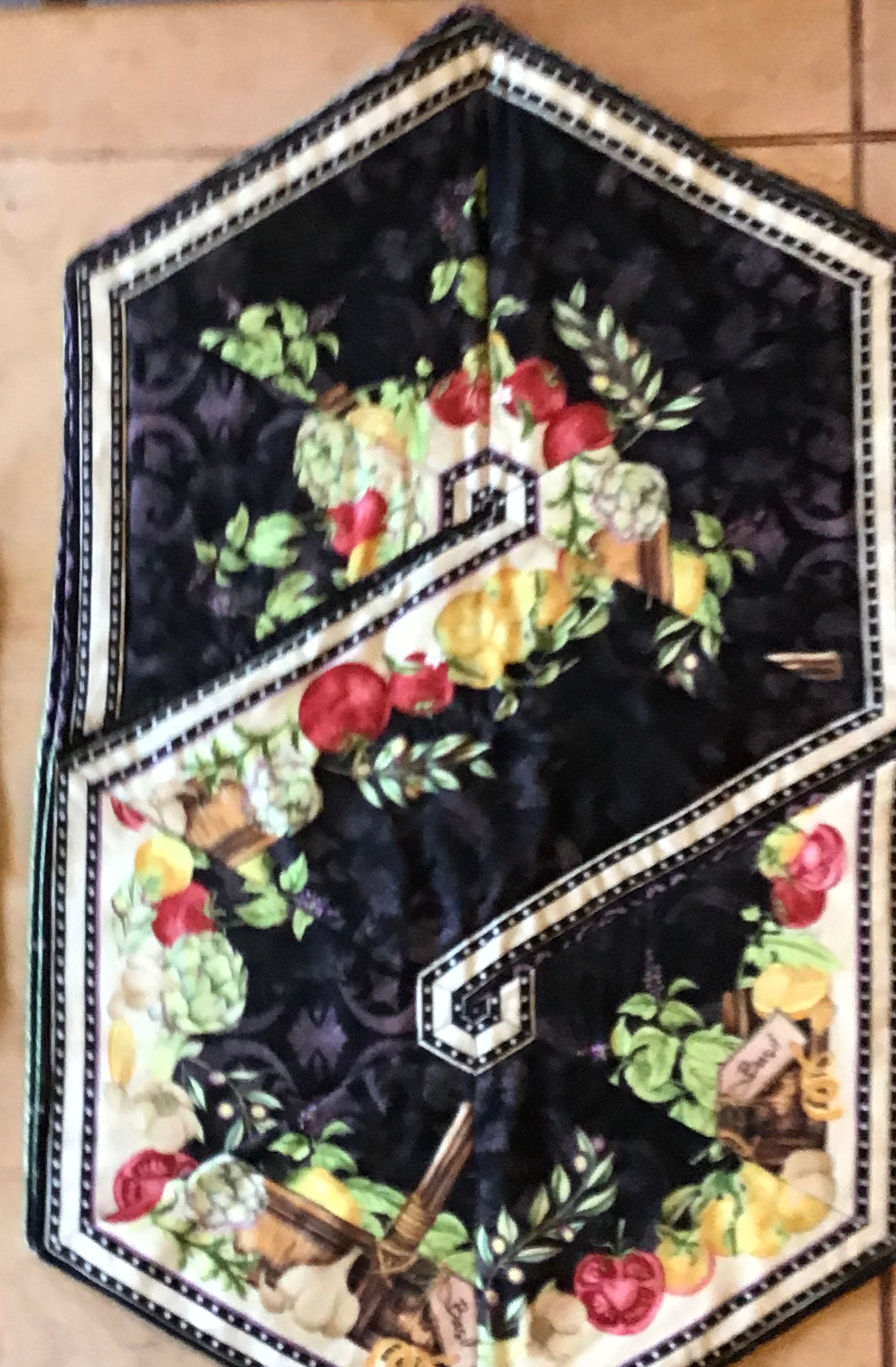 Swirl Italian Cooking Table Mat and Placemat Set of Two Machine Quilted ...