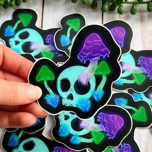 Pilz Schädel Glow in the Dark Matte Vinyl Aufkleber