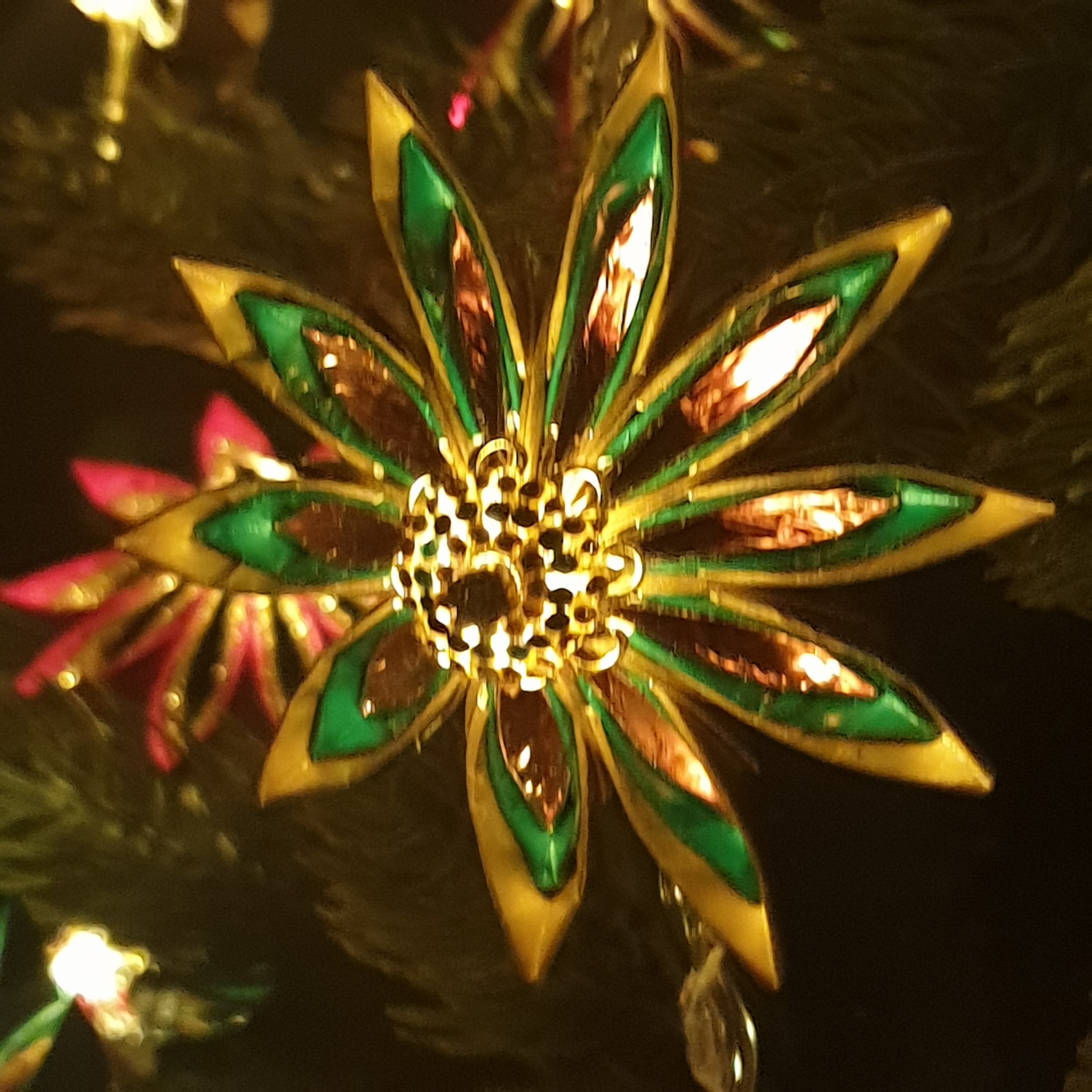 Origami Starflower Fairy Lights, Red Green Gold Christmas Garland - Etsy