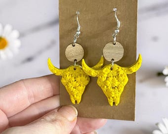 Corno lungo in argilla polimerica con orecchini floreali