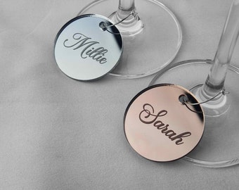 Round Wedding Acrylic Wine Glass Tags. Keyring Drink Charms. Modern Champagne Flute Toast Name Tags. Topper Key Chain Favour. Guest List.