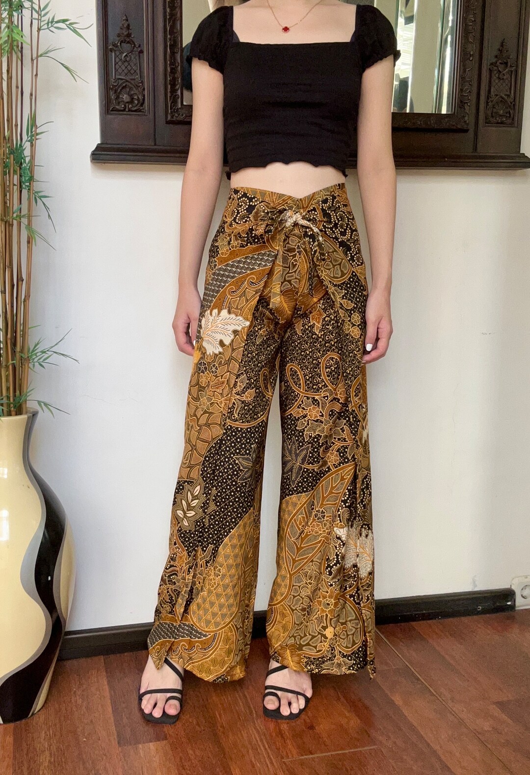 Blue Gold V Neck Bali Pants Set