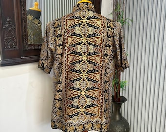 Schwarz-blaues Batik-Baumwollhemd für Herren - indonesische Abendkleidung