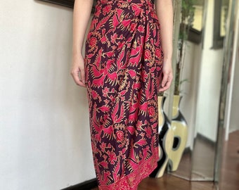 Red Batik Wrap Skirt: Ethnic Bird Motif Bali Sarong