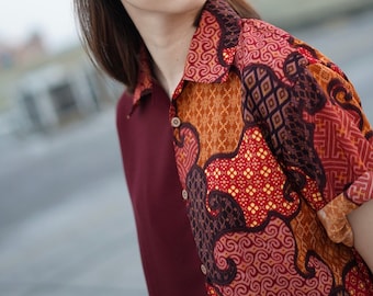 Patchwork Indonesian Batik Loose Fit Shirt/Two-tone Batik Shirt/Sustainable Clothing