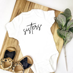 sisters bodysuit svg﹒baby announcement bodysuit﹒sweet baby bodysuit﹒ baby bodysuit ﹒baby gift﹒ Baby girl gift﹒new baby gift