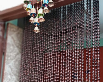 Handgemaakt gordijn met houten kralen, boho-kamerdecoratie