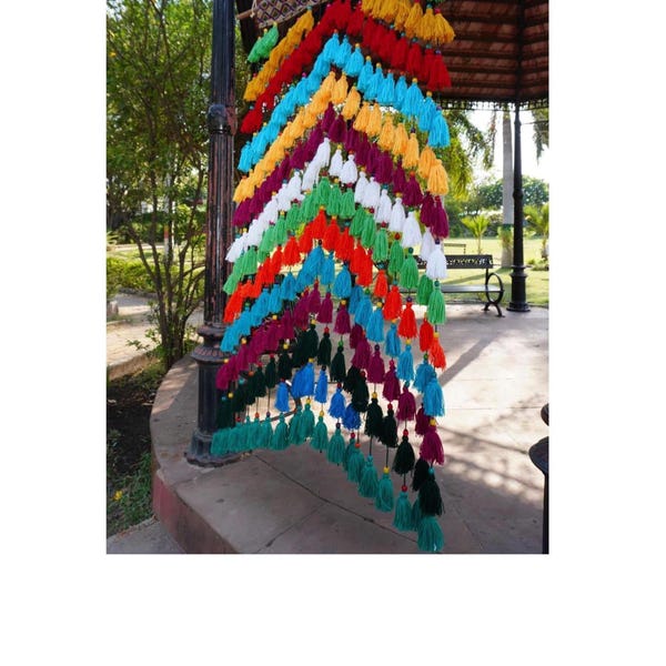 Cortina de borlas bohemia: colgante de pared con cuentas de algodón hecho a mano