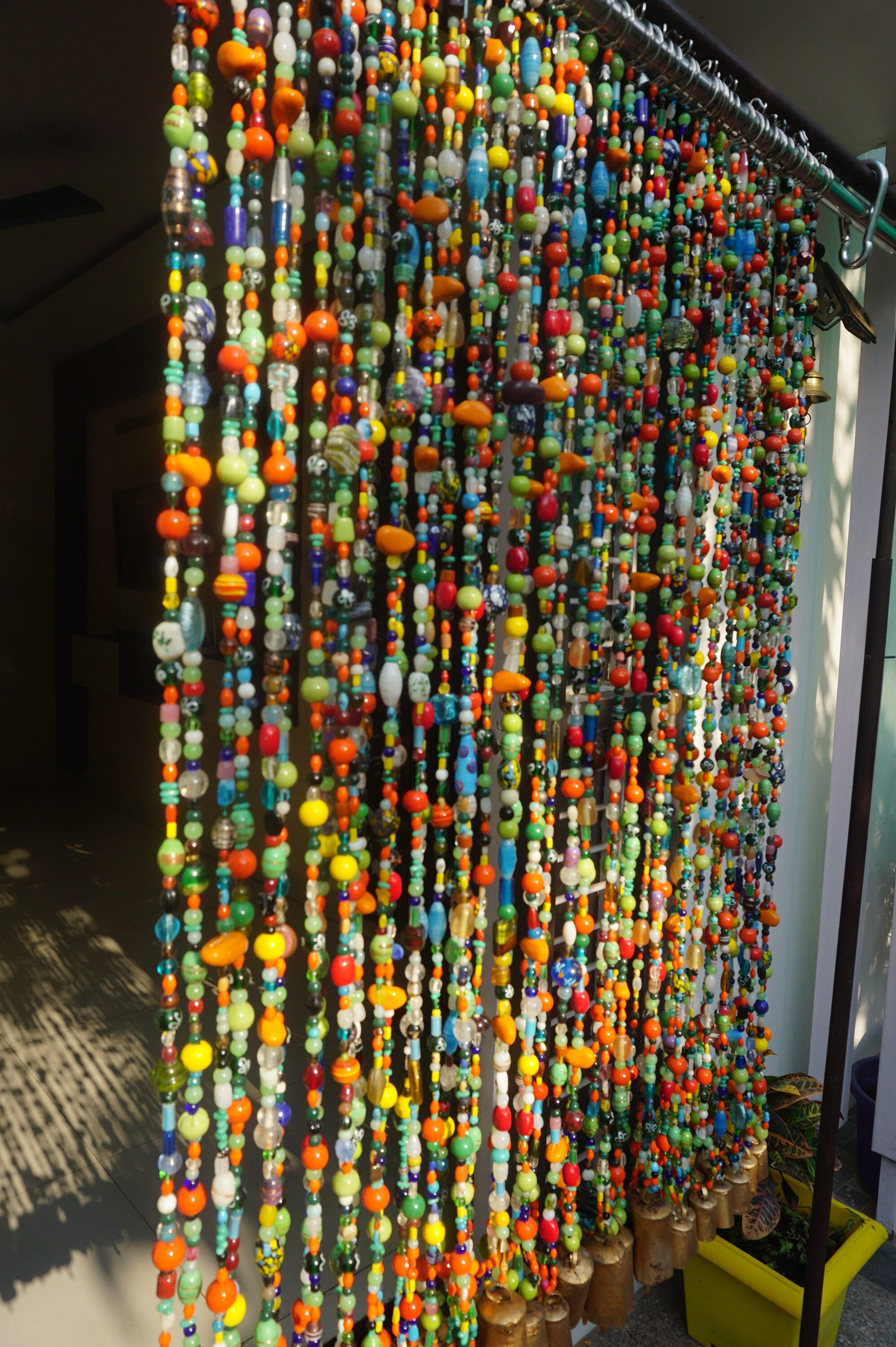 ボヘミアンガラスビーズカーテン：カラフルなランプワークのサン