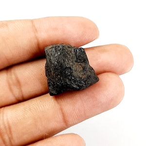 Natural Black Tourmaline Gemstone/Black Tourmaline Raw Use For Jewelry/51 CTs Black Tourmaline Stone/20x19x13mm/E-1481