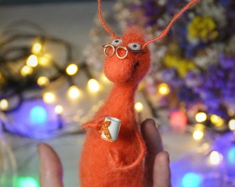 Needle Felted Animal Interior Toy Cockroach With A Cup Of Tea Toy Gift Toy. Hand made Accessory 100% Wool from Lviv Ukraine.