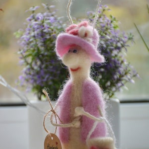 Needle Felted Queen Toy Felted Cockroach With Handbag Toy Gift Toy Interior toy. Hand made Accessory 100% Wool from Lviv Ukraine.
