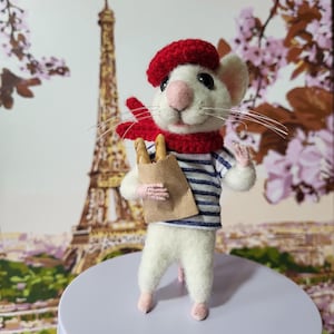 Felted french mouse with baguette from Paris France. Ratatouille Gift for mom