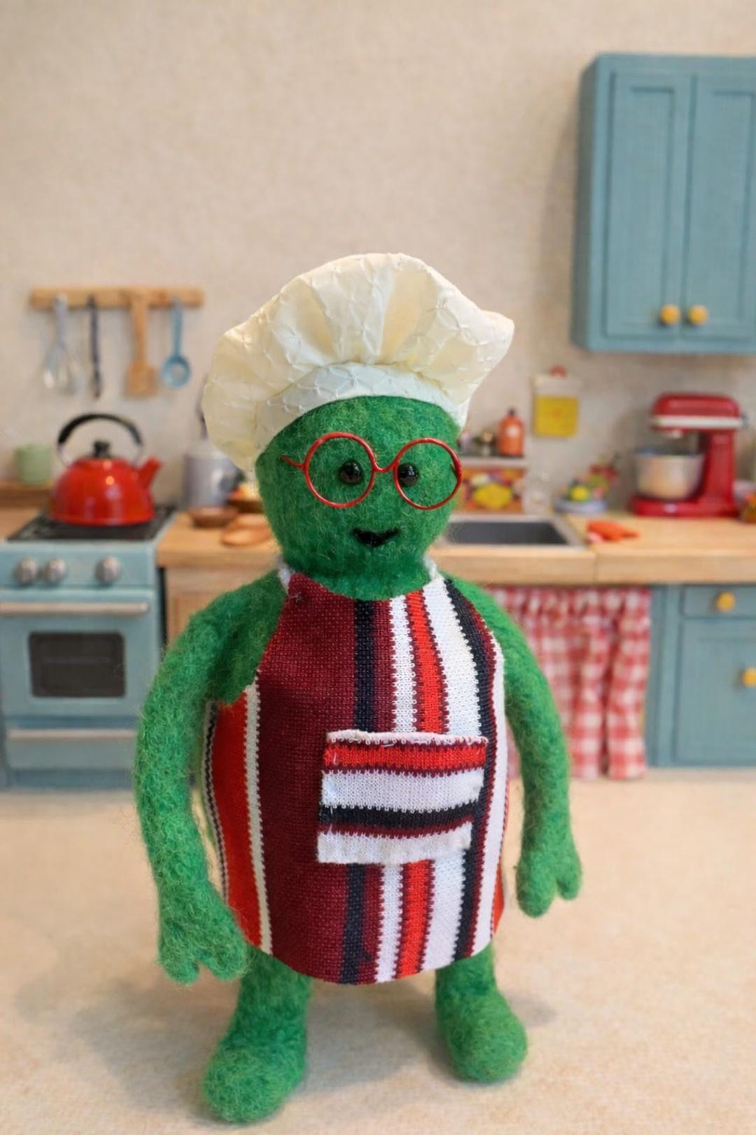 Tiny Chef Felted Figurine — Handmade Green Chef Toy, Funny Gift for ...