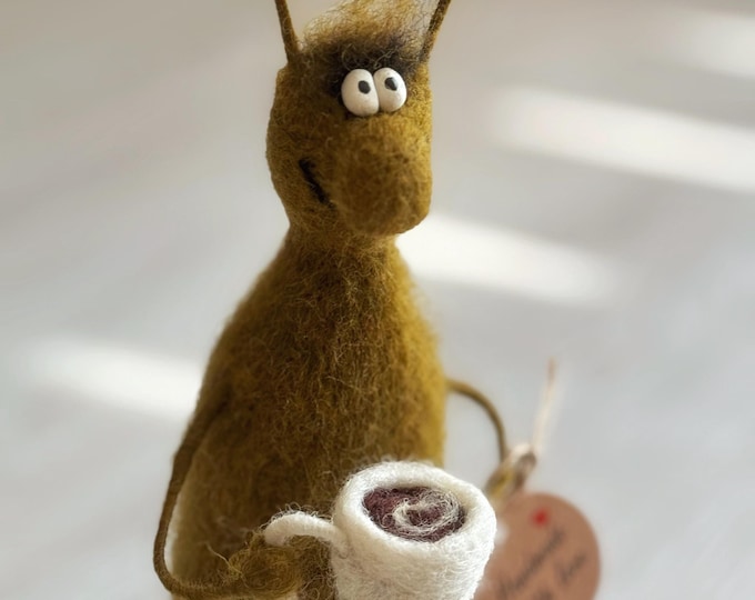 Needle Felted Animal Interior Toy Cockroach With A Cup Of Tea. Stuffed figurine. Gift for mom. Gift for grandma. Gift for wife. Easter