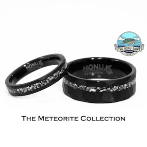 Meteorite and Black Hammered Tungsten Ring, Mens Wedding Band, Meteorite Ring, Mens Ring, 4mm 8mm Men&#39;s Women&#39;s Ring, Anniversary Ring Gift