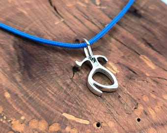 Piranha Pendant Climbing