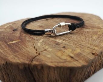 Maillon climbing bracelet.