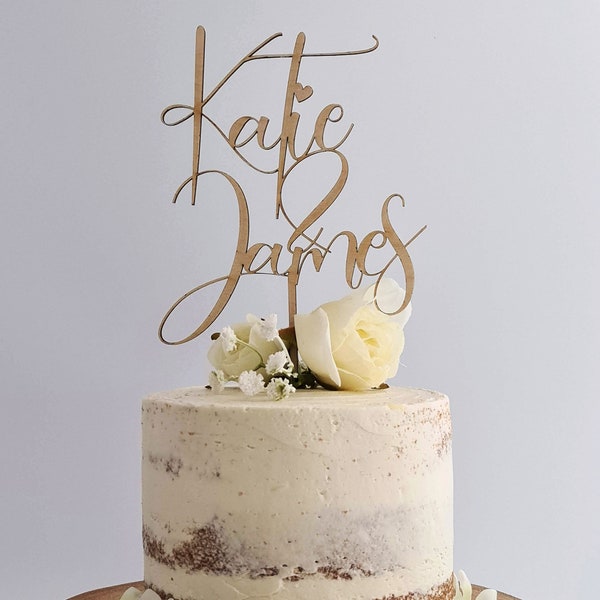 Adorno para tarta de boda personalizado: nombres de madera de abedul con caligrafía