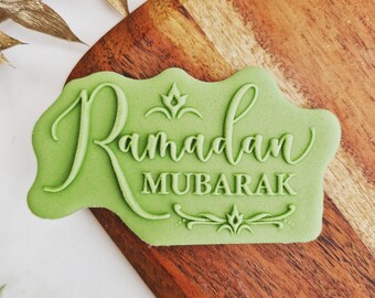 Ramadan Mubarak Fondant Cookie Stamp with Cutter Set: Acrylic Embosser