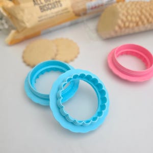 Customised strawberry berry sweet fondant stamp embosser custom personalised biscuit cookie cutter topper m and s m&s birthday party image 6