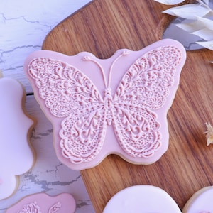Butterfly Fondant Cookie Stamp & Cookie Cutter Set: Acrylic Embosser