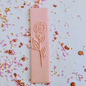 フラワーフォンダンデボッサースタンプ＆カッターセット：アクリルクッキーエンボッサー