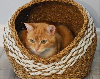 small cat basket