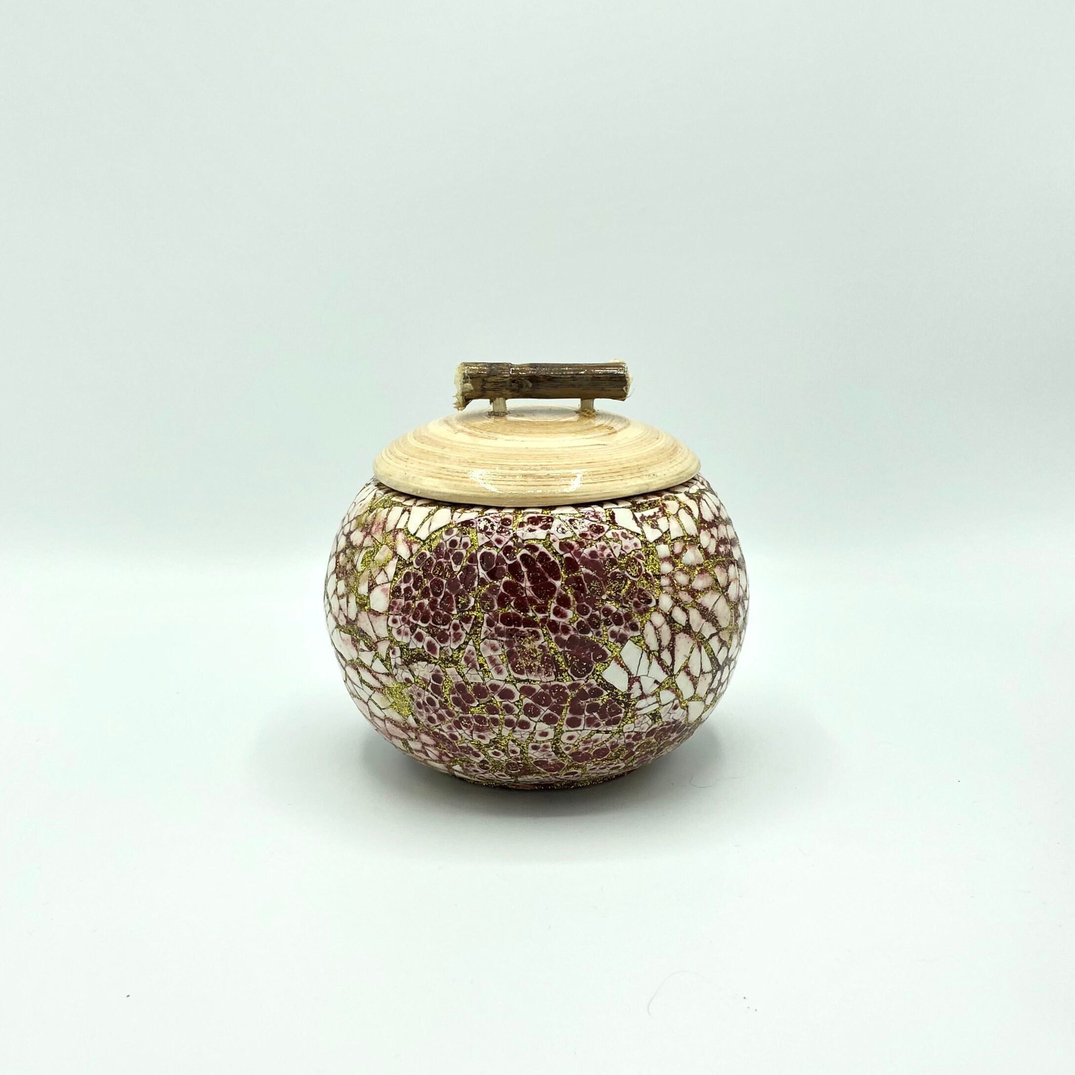 Bonbonnière en Bambou Bordeaux et Doré