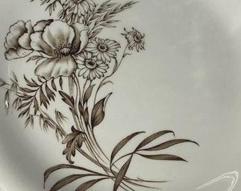 Windsor Ware bord Johnson Bros. Made in England bruin/wit handgravure 10"