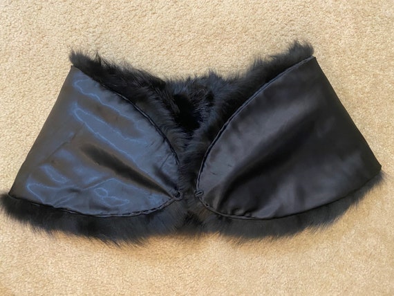 Elegant Black Faux Fur Shoulder Cape Shawl Wrap S… - image 4