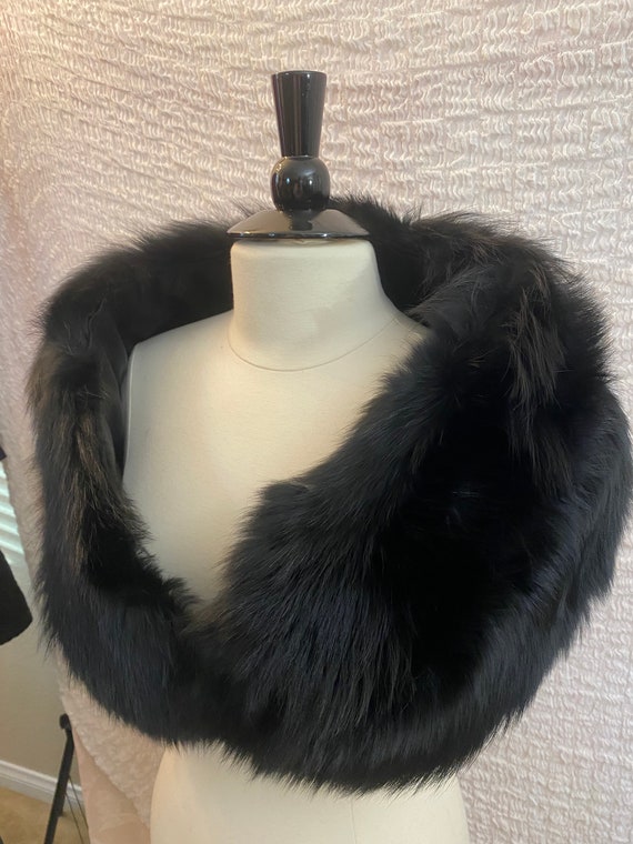 Elegant Black Faux Fur Shoulder Cape Shawl Wrap S… - image 1