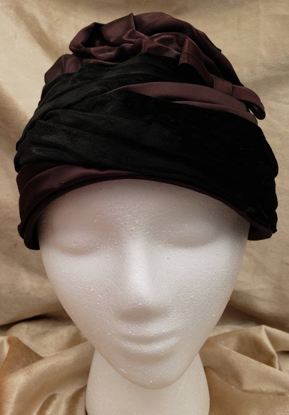 Vintage 1960's Hat Black/Brown Satin Turban Cloch… - image 1