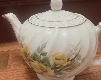 Teapot Vintage Ellgreave Pottery: Floral English Ironstone, Gold Trim, Kitchen